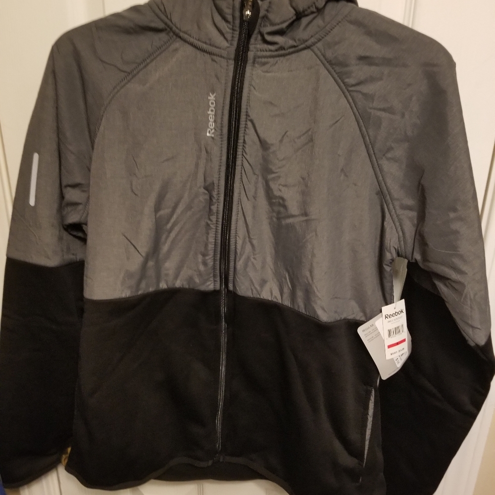 NWT Reebok Adult Small Zippered Front Hoodie